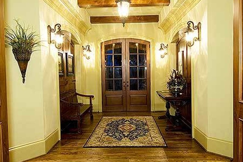 Home Plan - Interior - Entry 1 for Traditional House Plan #54-538 - 3 bed, 4.5 bath