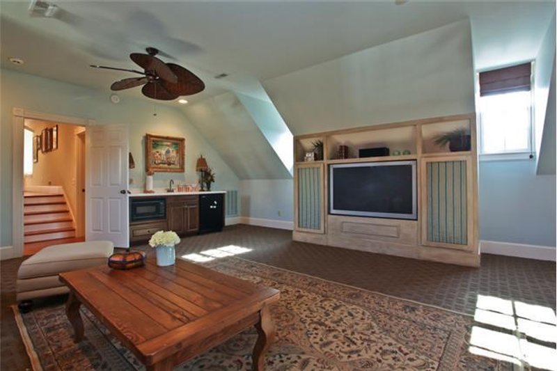 House Plan Design - Photo 12 for Classical House Plan #137-242 - 4 bed, 4 bath