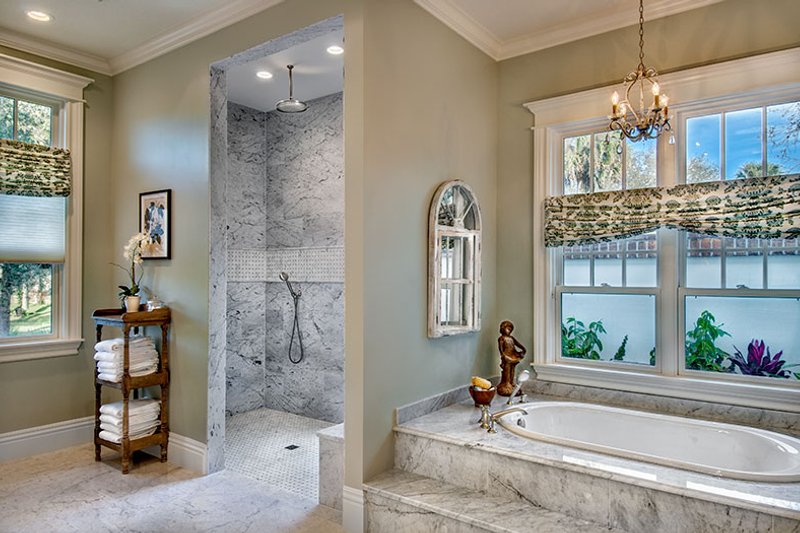 House Blueprint - Interior - Master Bathroom for Southern House Plan #930-534 - 4 bed, 5.5 bath