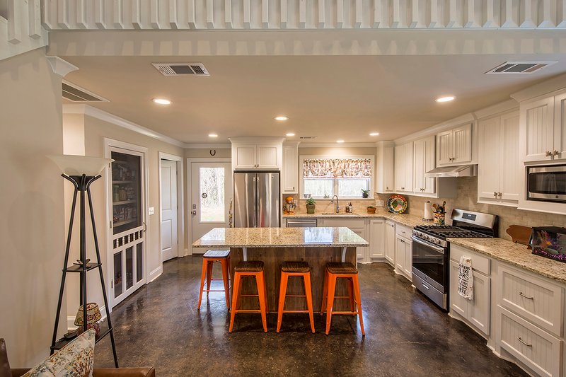 Home Plan - Photo 4 for Farmhouse House Plan #430-285 - 1 bed, 2 bath