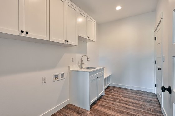 Photo 7 for Southern House Plan #1070-8 - 3 bed, 2 bath