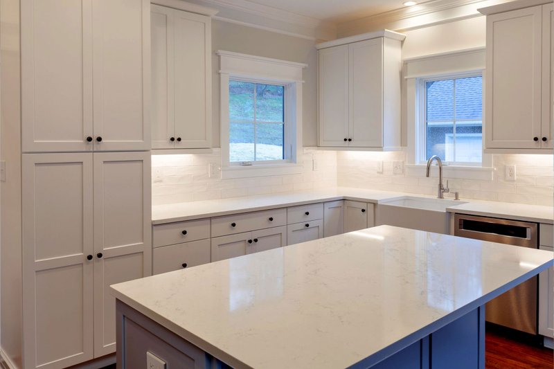Dream House Plan - Interior - Kitchen 1 for Craftsman House Plan #461-85 - 3 bed, 2.5 bath
