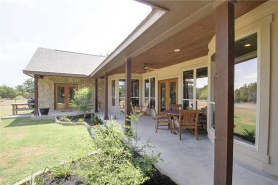 Exterior - Covered Porch for Traditional House Plan #80-173 - 6 bed, 3.5 bath