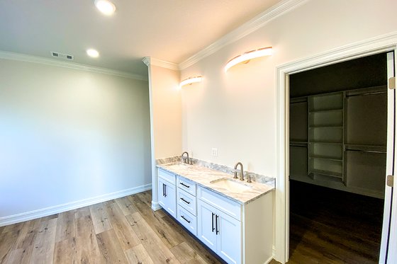 Photo 12 for European House Plan #923-51 - 4 bed, 2 bath