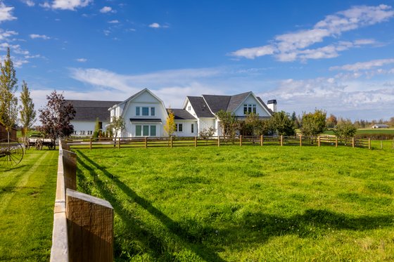 Photo 7 for Farmhouse House Plan #1086-2 - 4 bed, 3.5 bath