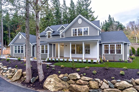 Exterior - Front Elevation 3 for Southern House Plan #1070-12 - 3 bed, 2.5 bath