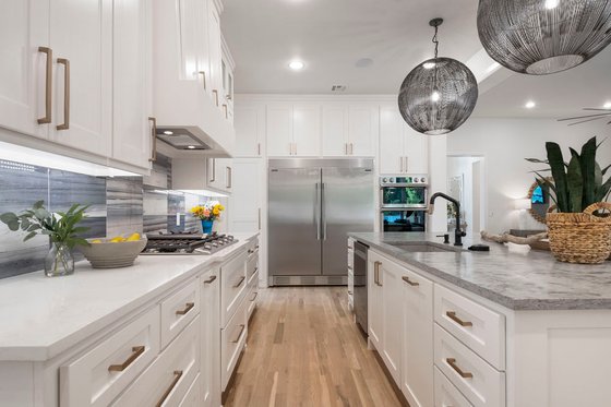 Interior - Kitchen 2 for Traditional House Plan #1098-8 - 4 bed, 4.5 bath