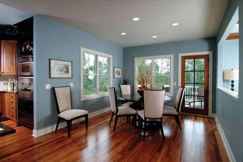 Home Plan - Interior - Dining Room for Craftsman House Plan #928-18 - 4 bed, 2.5 bath