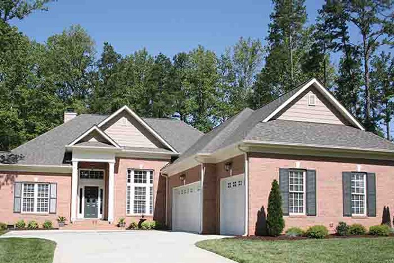 Home Plan - Exterior - Front Elevation 4 for Traditional House Plan #453-622 - 3 bed, 2.5 bath