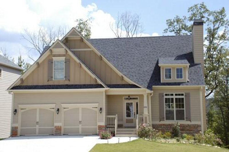 House Plan Design - Craftsman style home, elevation