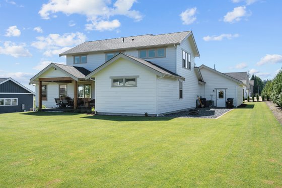 Photo 39 for Craftsman House Plan #1070-131 - 3 bed, 2.5 bath