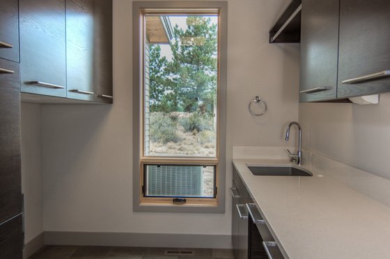 Interior - Laundry for Modern House Plan #892-14 - 3 bed, 3.5 bath