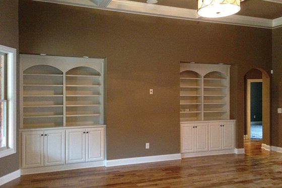 Interior - Family Room for Traditional House Plan #437-73 - 4 bed, 4.5 bath