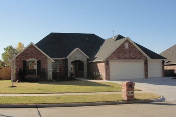 Exterior - Front Elevation for Traditional House Plan #65-229 - 4 bed, 3 bath