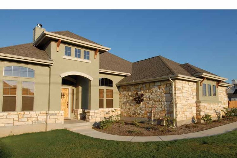 Home Plan - Exterior - Front Elevation 4 for Mediterranean House Plan #472-304 - 4 bed, 3.5 bath