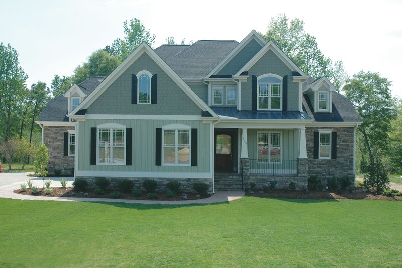 Dream House Plan - Craftsman Exterior - Front Elevation Plan #20-1825