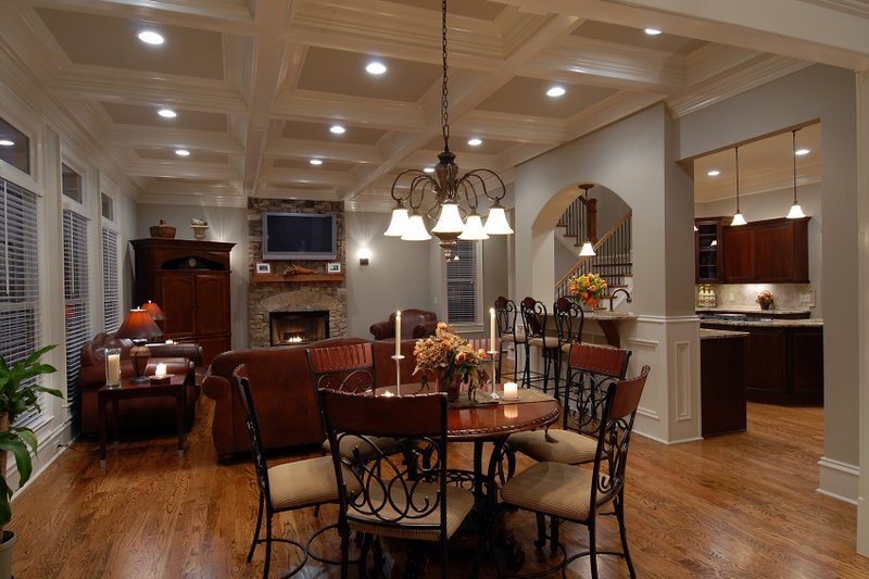 House Plan Design - Interior - Family Room for Traditional House Plan #54-483 - 4 bed, 2.5 bath