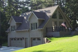 Dream House Plan - Front view - 1200 square traditional home