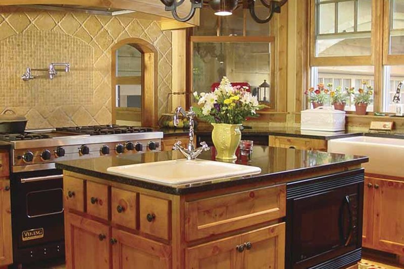 Dream House Plan - Interior - Kitchen for Country House Plan #320-993 - 3 bed, 4.5 bath