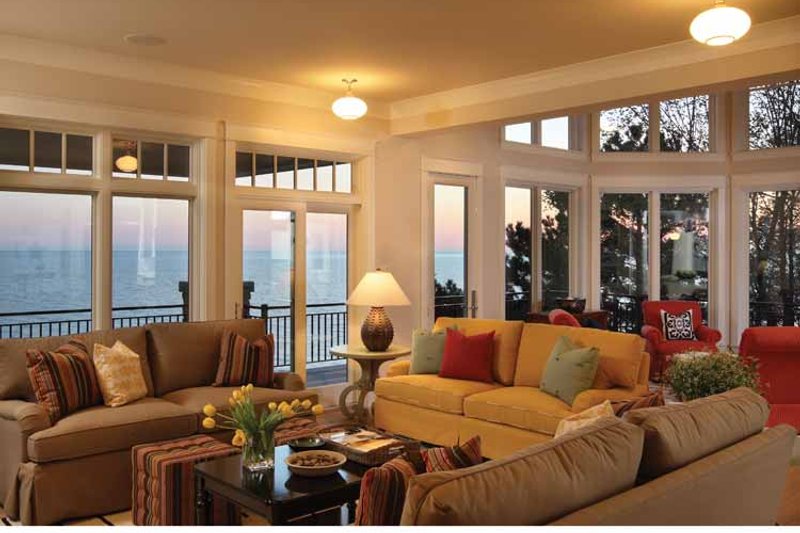 Home Plan - Interior - Family Room 1 for Craftsman House Plan #928-175 - 4 bed, 3.5 bath