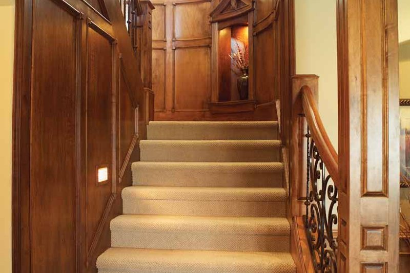 Home Plan - Interior - Entry for Mediterranean House Plan #70-1399 - 4 bed, 3.5 bath