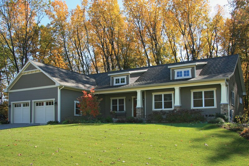 Architectural House Design - Ranch Exterior - Front Elevation Plan #928-5