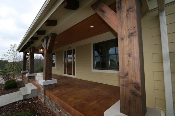 Rustic Craftsman style, covered porch photo