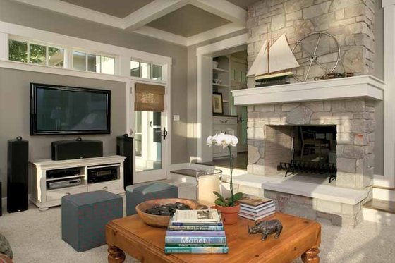 Interior - Family Room for Traditional House Plan #928-23 - 5 bed, 4.5 bath