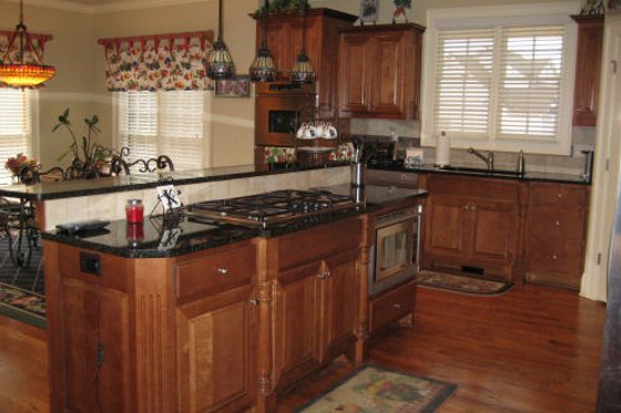 Photo 7 for Traditional House Plan #437-45 - 4 bed, 3.5 bath