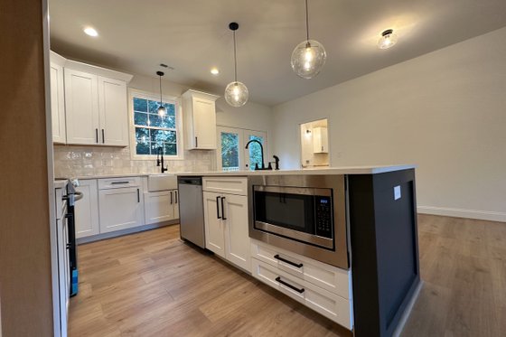 Interior - Kitchen 1 for Farmhouse House Plan #44-292 - 3 bed, 2 bath