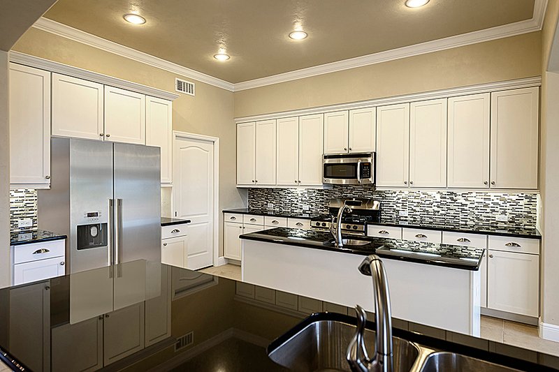 Dream House Plan - Interior - Kitchen for Farmhouse House Plan #938-141 - 4 bed, 3 bath