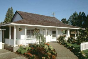 Architectural House Design - Ranch Exterior - Front Elevation Plan #47-737