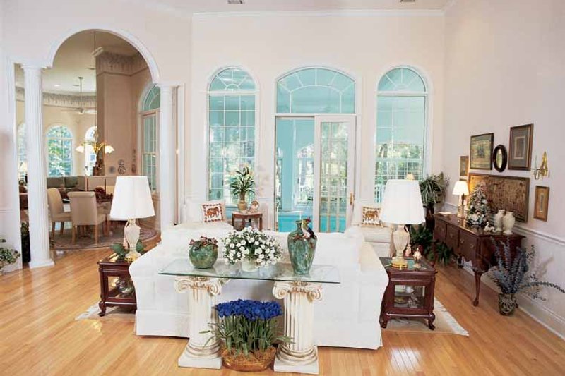 Home Plan - Interior - Family Room for Mediterranean House Plan #54-187 - 3 bed, 4 bath