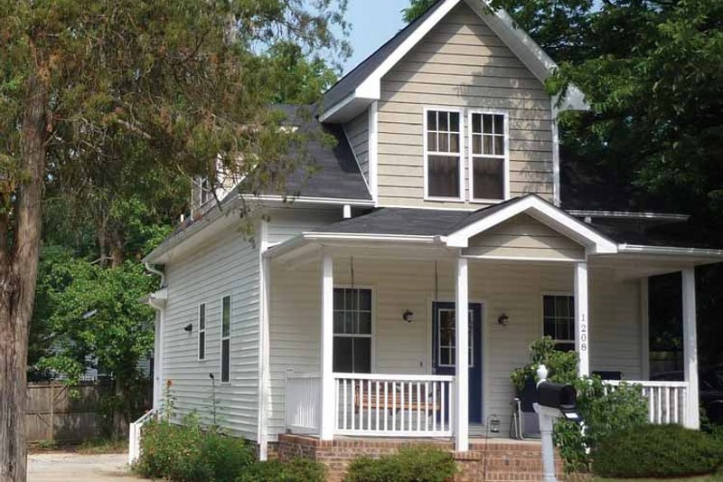 Architectural House Design - Craftsman Exterior - Front Elevation Plan #936-5