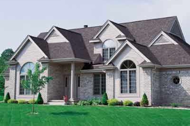 Architectural House Design - Traditional Exterior - Front Elevation Plan #72-379