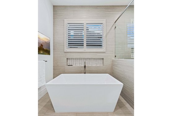 Interior - Master Bathroom 1 for Craftsman House Plan #938-148 - 4 bed, 4.5 bath