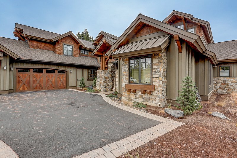 Architectural House Design - Exterior - Front Elevation 5 for Craftsman House Plan #892-27 - 5 bed, 5.5 bath