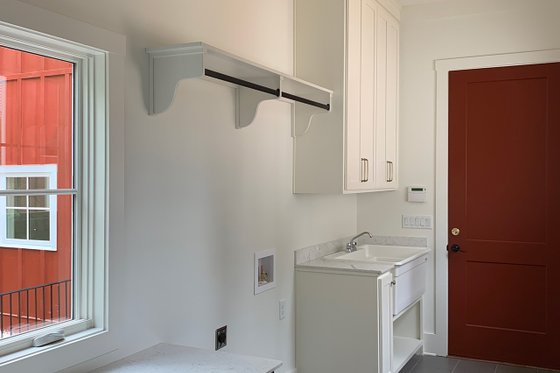 Interior - Laundry for Craftsman House Plan #437-112 - 3 bed, 3.5 bath