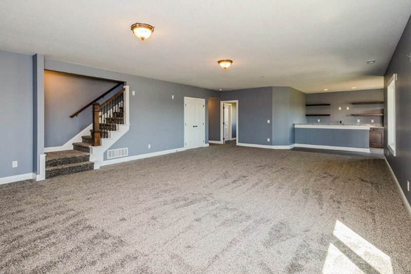 House Blueprint - Interior - Family Room 1 for Traditional House Plan #70-1550 - 4 bed, 3 bath