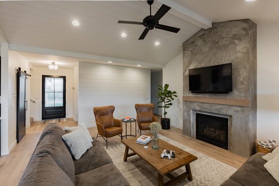 Photo 14 for Farmhouse House Plan #1070-21 - 3 bed, 2 bath