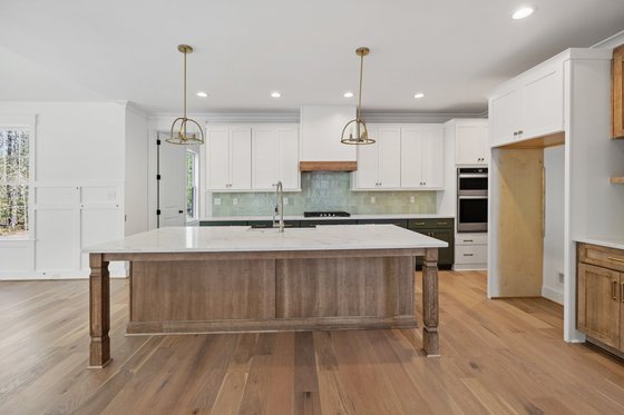 Photo 9 for Country House Plan #1080-7 - 5 bed, 4.5 bath