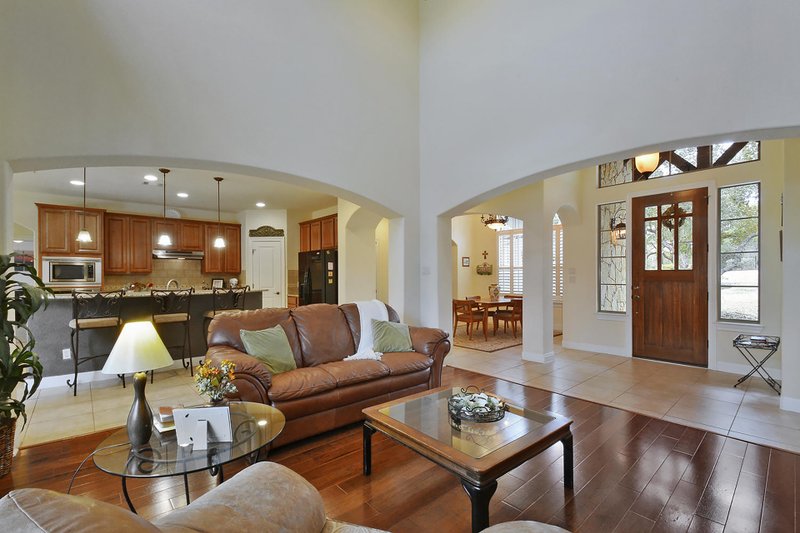 House Plan Design - Interior - Family Room 1 for Country House Plan #80-180 - 4 bed, 3.5 bath