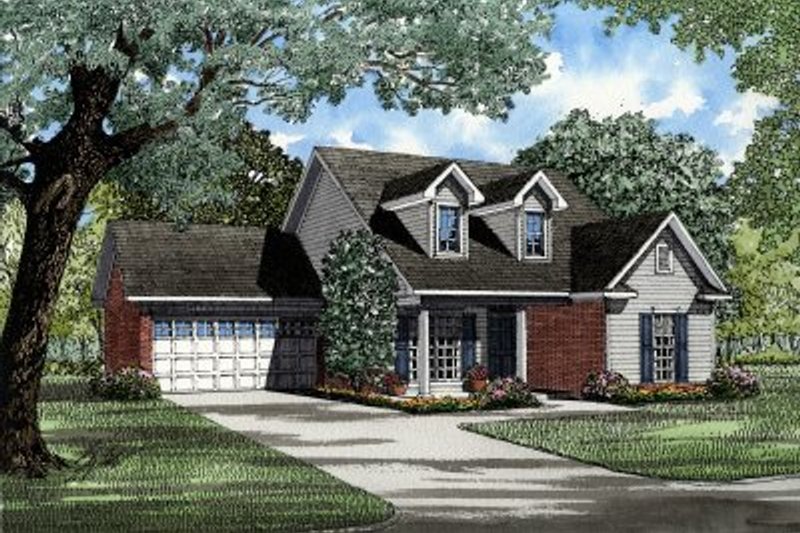 Traditional Style House Plan - 3 Beds 2 Baths 1425 Sq/Ft Plan #17-196