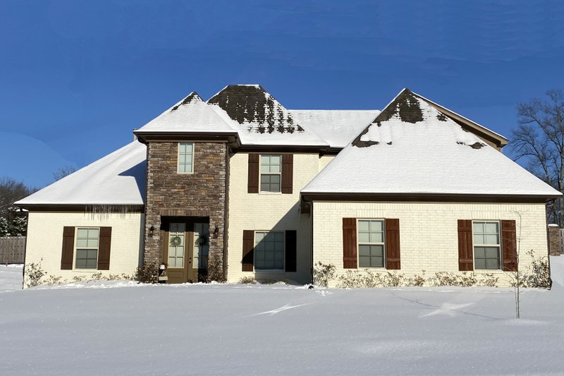 Home Plan - Country Photo Plan #932-277
