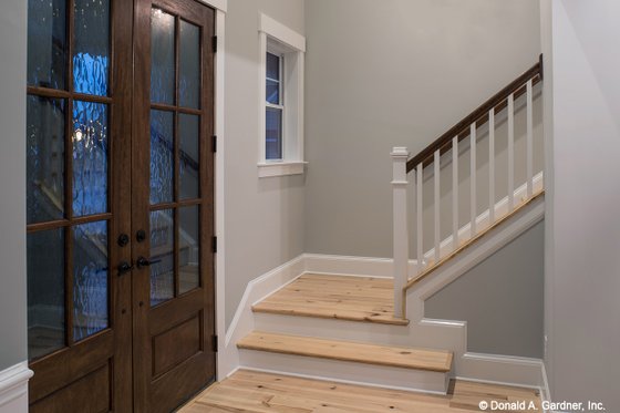 Interior - Entry for Craftsman House Plan #929-1051 - 5 bed, 4 bath
