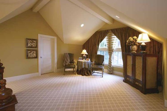 Interior - Other 13 for Craftsman House Plan #132-485 - 4 bed, 4.5 bath