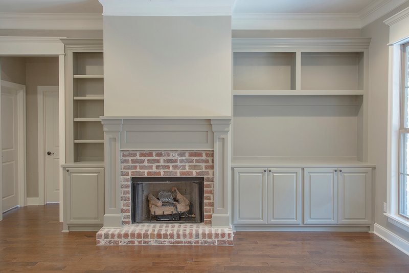 Dream House Plan - Interior - Family Room for European House Plan #430-131 - 3 bed, 2.5 bath