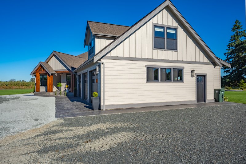 Architectural House Design - Photo 6 for Farmhouse House Plan #1070-22 - 3 bed, 2.5 bath
