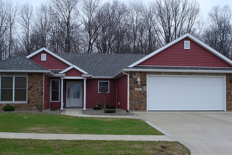 Dream House Plan - Exterior - Front Elevation 3 for Ranch House Plan #1064-6 - 3 bed, 2 bath