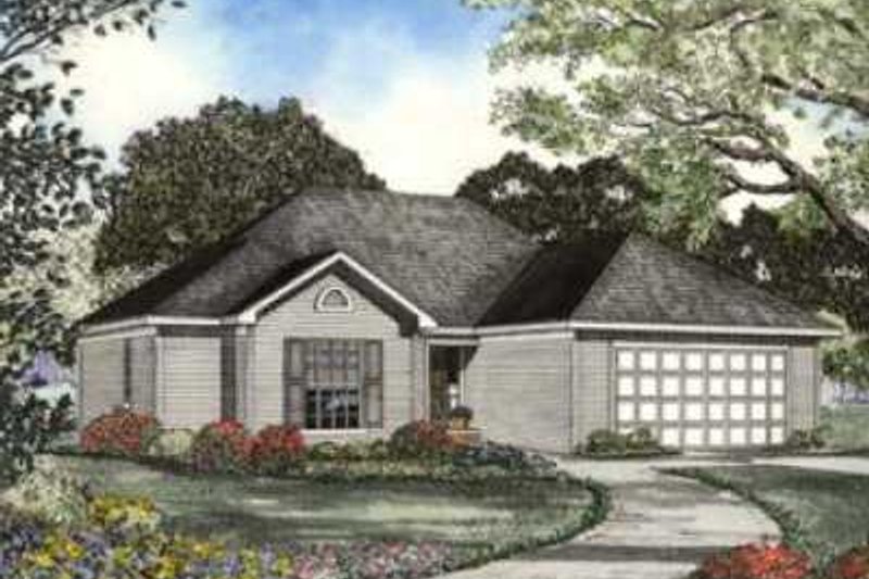 Traditional Style House Plan - 3 Beds 2 Baths 1574 Sq/Ft Plan #17-606